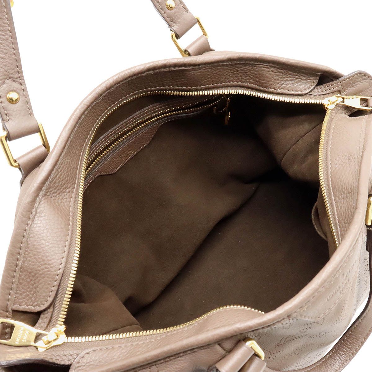 Louis Vuitton Louis Vuitton Louis Vuitton Monogram Mahina Stella PM 2WAY Shoulder Tote Bag M93811 Leather Tote Bag M93811 in Very Good Condition Size ONE SIZE - 6 Thumbnail