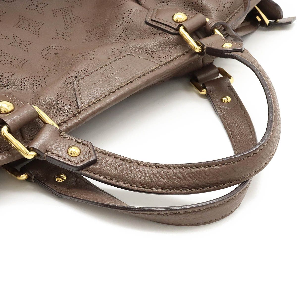 Louis Vuitton Louis Vuitton Louis Vuitton Monogram Mahina Stella PM 2WAY Shoulder Tote Bag M93811 Leather Tote Bag M93811 in Very Good Condition Size ONE SIZE - 4 Thumbnail