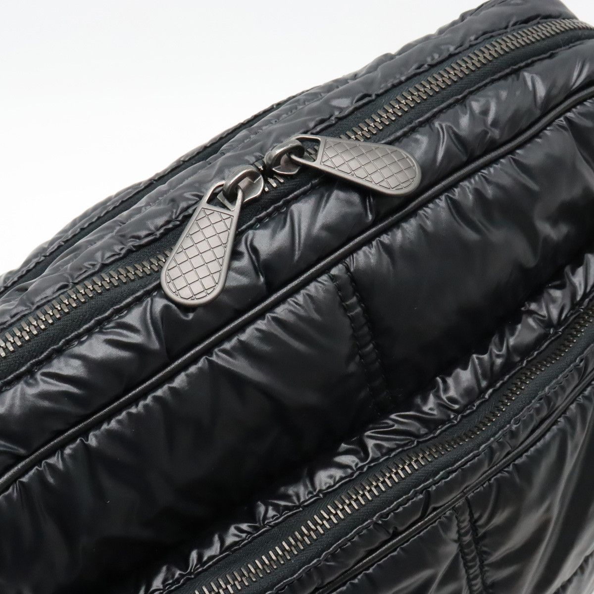 Bottega Veneta Bottega Veneta Bottega Veneta Nylon/Leather Spinnaker Shoulder Bag Canvas Crossbody Bag in Great Condition Size ONE SIZE - 6 Thumbnail