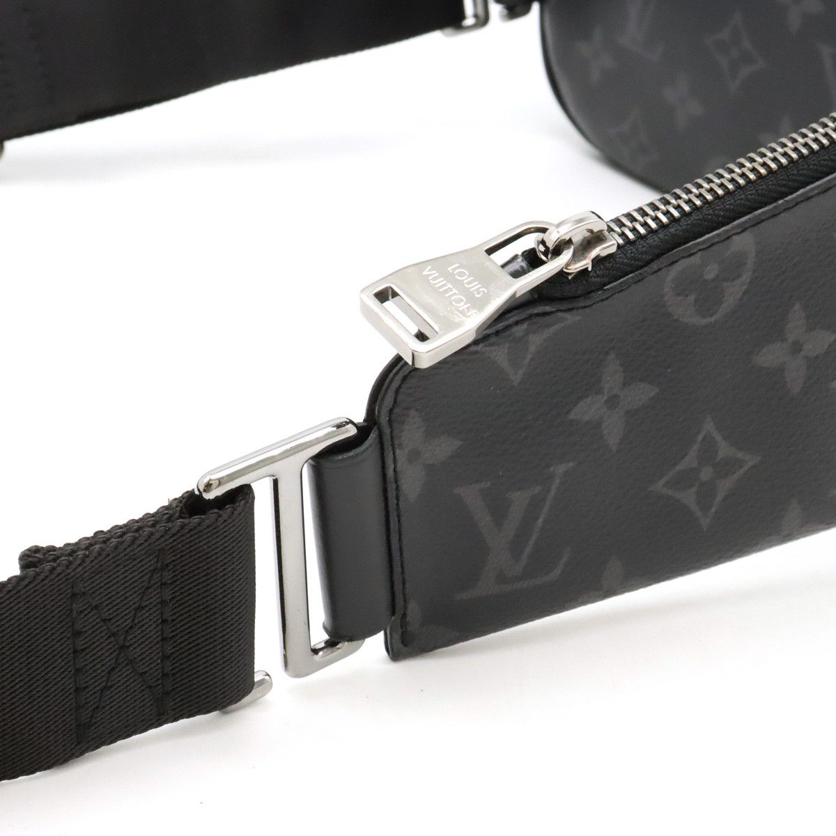 Louis Vuitton Louis Vuitton Louis Vuitton Monogram Eclipse Bum Bag M42906 Canvas Belt Bag M42906 in Very Good Condition Size ONE SIZE - 7 Thumbnail