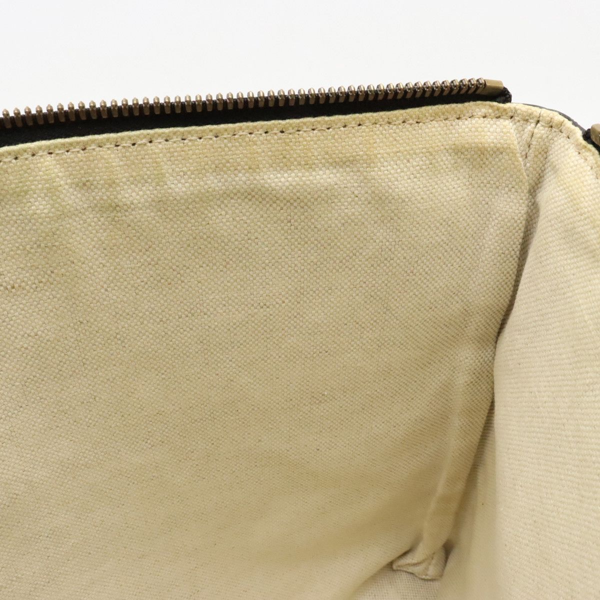 Gucci Gucci Gucci Leather Logo Print Medium Clutch Bag 572770 Leather Clutch Bag 572770 in Very Good Condition Size ONE SIZE - 8 Thumbnail