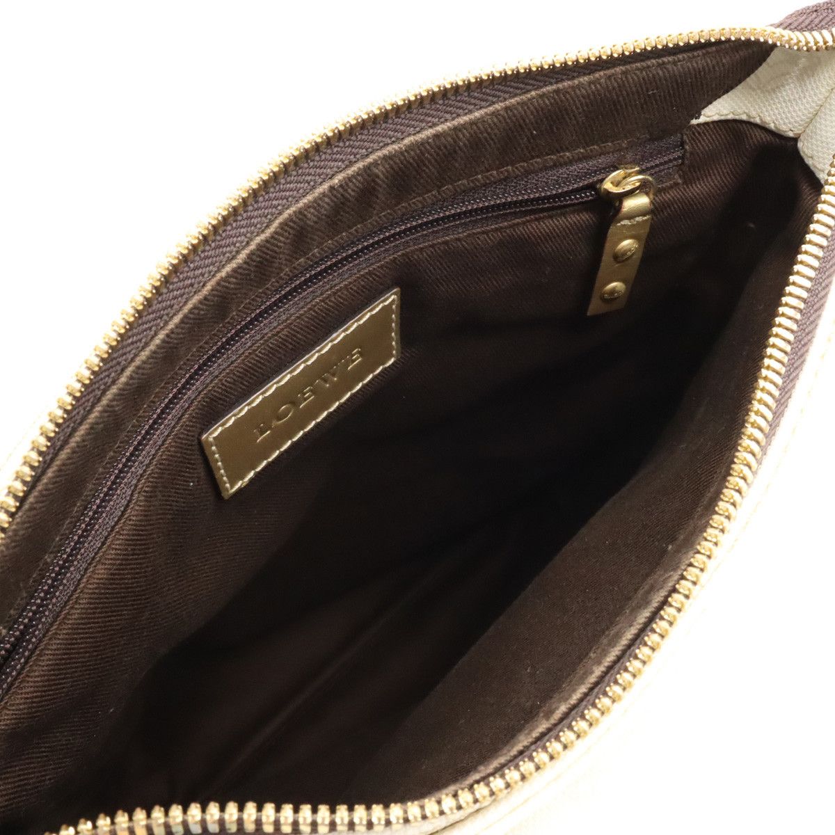 Loewe Loewe Loewe Anagram PVC Leather Shoulder Bag White Gold Canvas Crossbody Bag in Very Good Condition Size ONE SIZE - 5 Thumbnail