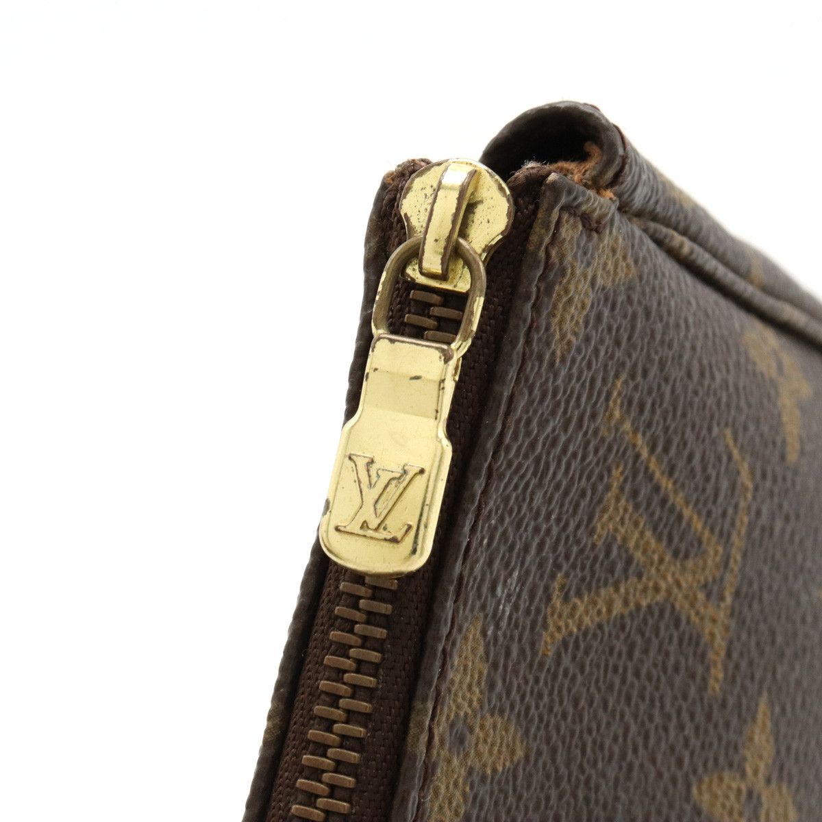 Louis Vuitton Louis Vuitton Louis Vuitton Monogram Pochette Accessoires Clutch M51980 Canvas Clutch Bag M51980 in Good Condition Size ONE SIZE - 5 Thumbnail