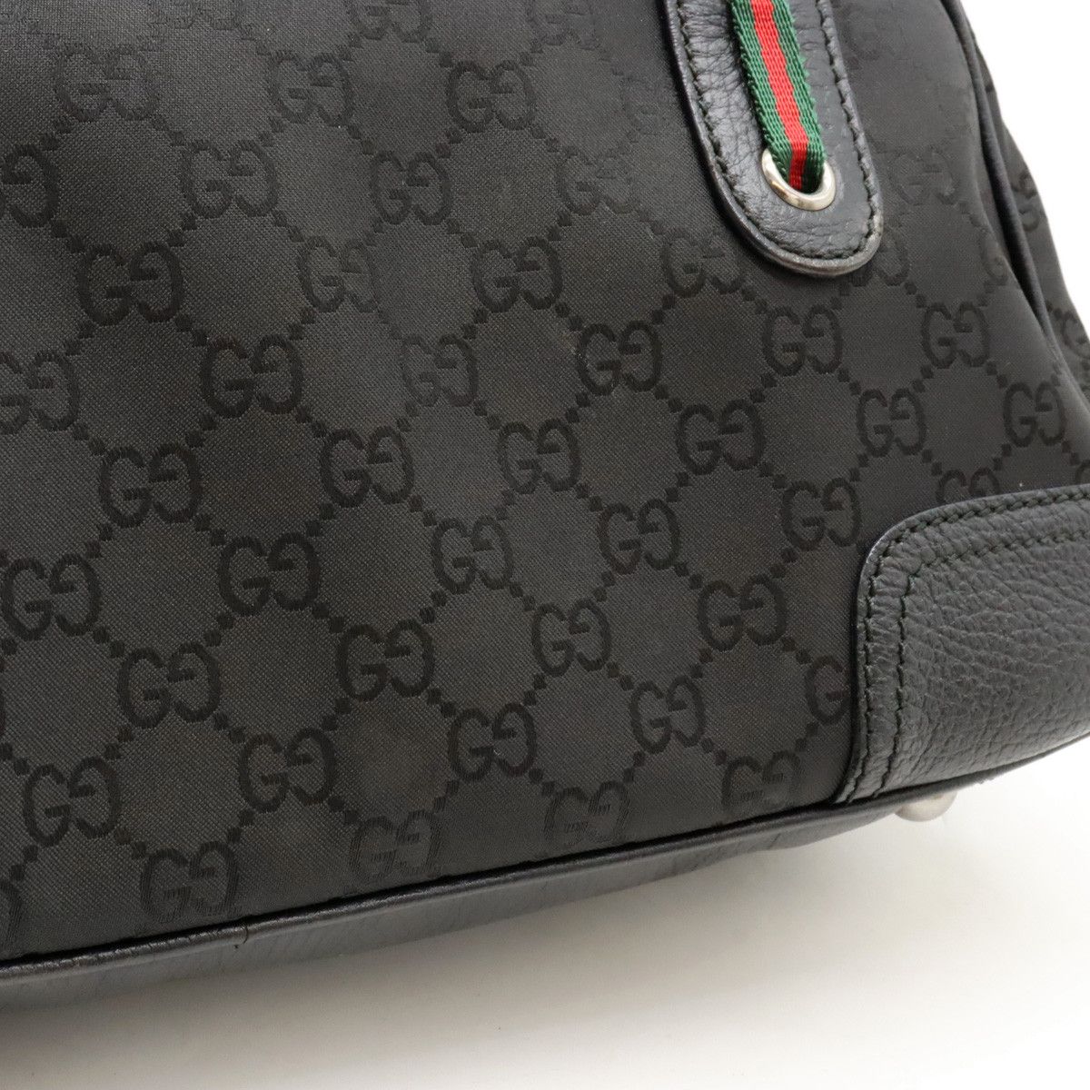 Gucci Gucci Gucci Nylon/Leather GG Shoulder Bag 293594 Canvas Shoulder Bag 293594 in Very Good Condition Size ONE SIZE - 8 Thumbnail