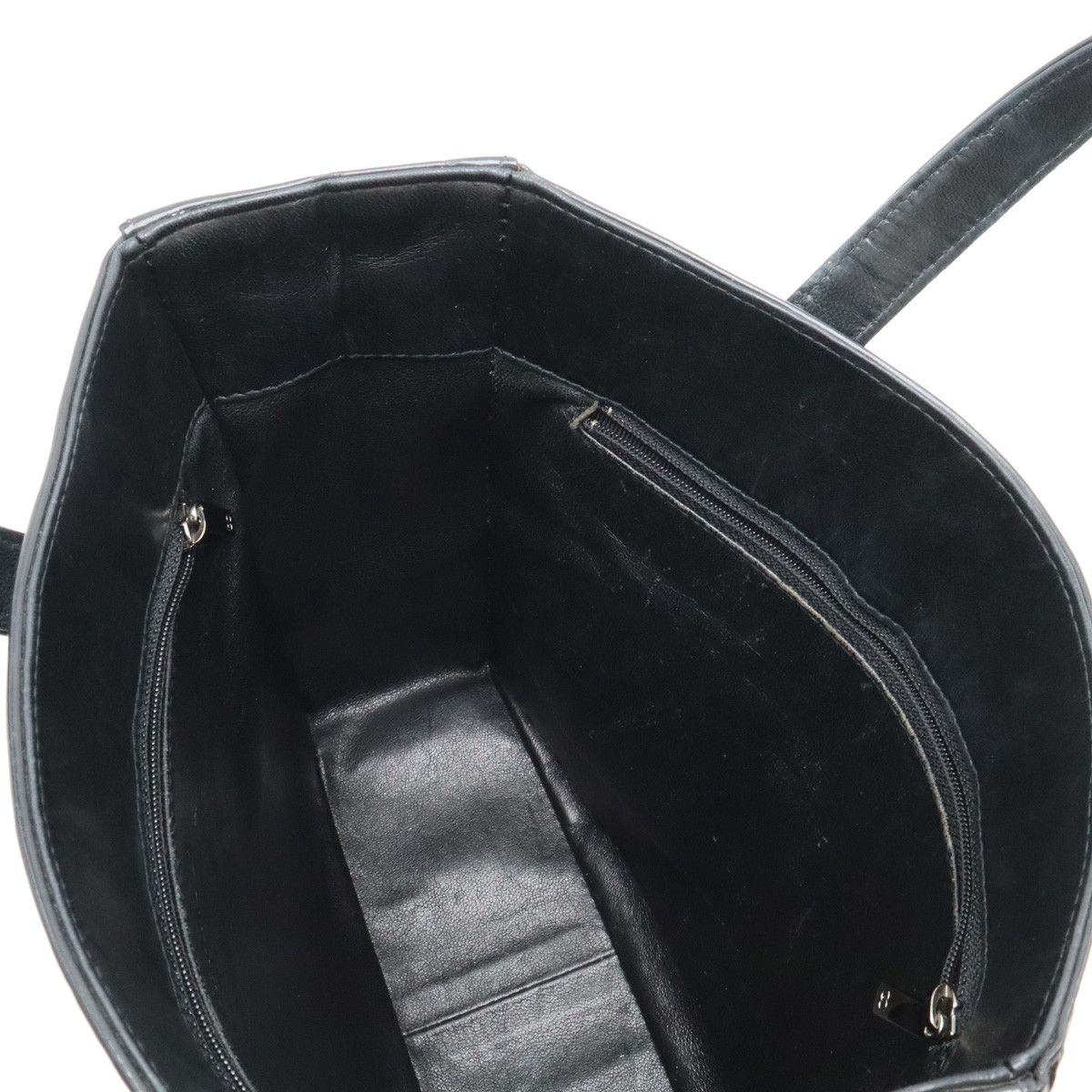 Chanel Chanel Chanel Patent Leather Chocobar Tote Bag A20131 Leather Handbag A20131 in Very Good Condition Size ONE SIZE - 5 Thumbnail