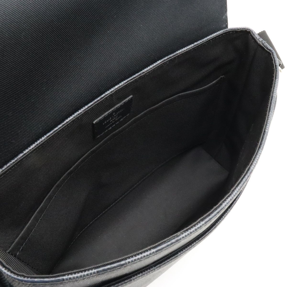 Louis Vuitton Louis Vuitton Louis Vuitton Damier Graphite District PM Messenger Bag N40349 Canvas Crossbody Bag N40349 in Great Condition Size ONE SIZE - 4 Thumbnail