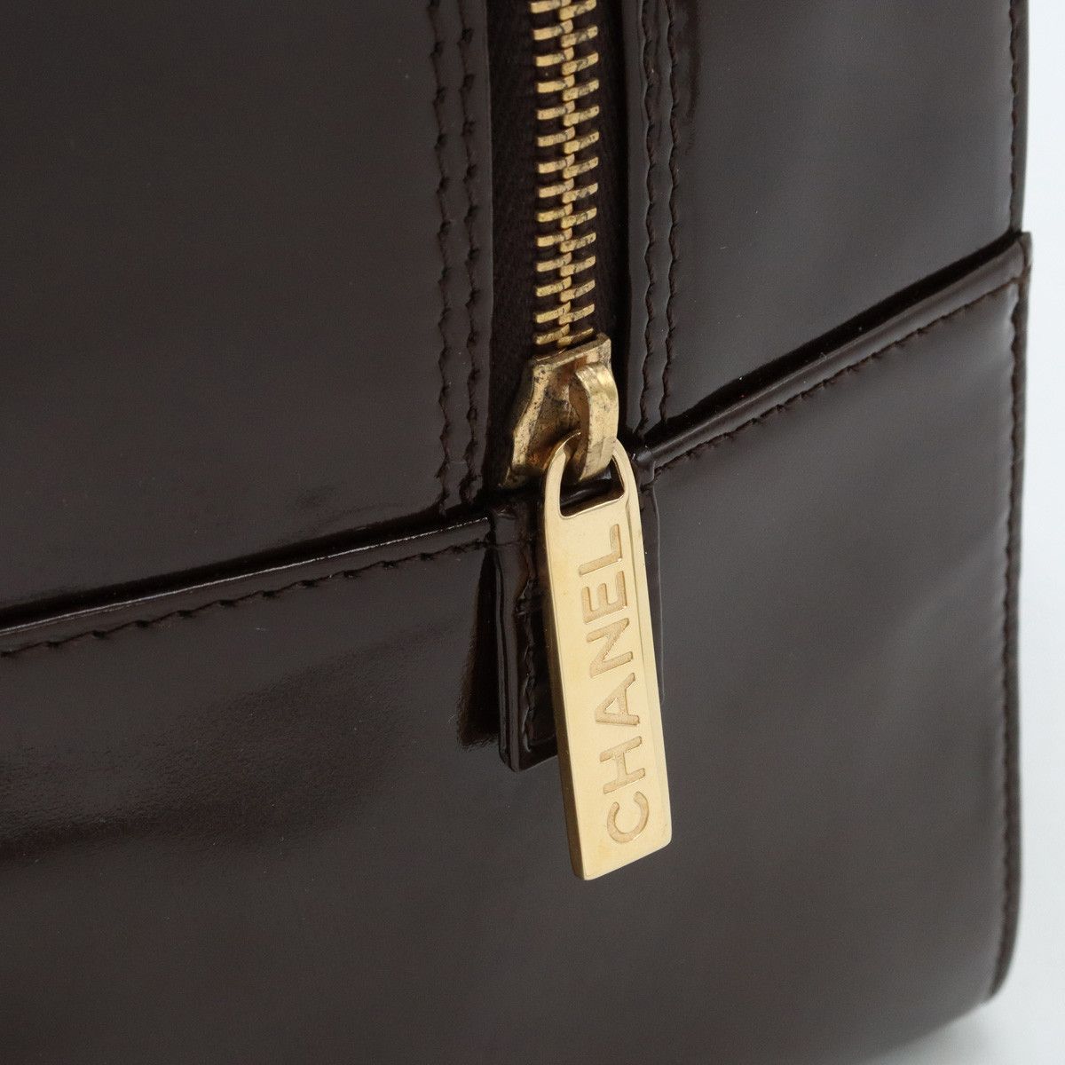 Chanel Chanel Chanel Chocolate Bar Patent Leather Handbag A19270 Leather Handbag A19270 in Very Good Condition Size ONE SIZE - 5 Thumbnail