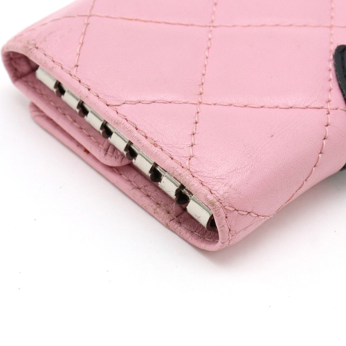 Chanel Chanel Chanel Cambon Line Soft Calf 6 Key Case A26723 Leather Key Holder A26723 in Very Good Condition Size ONE SIZE - 3 Thumbnail