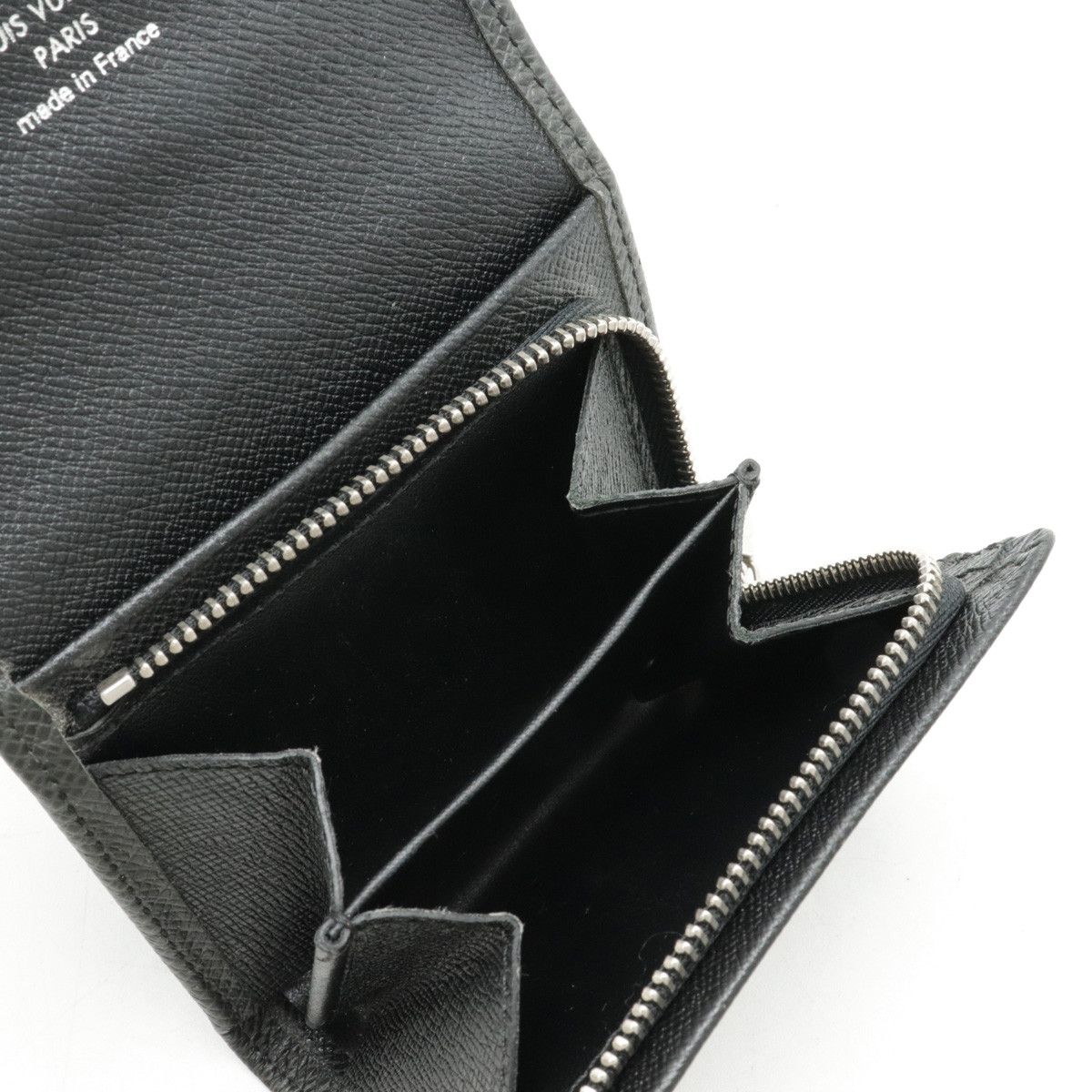 Louis Vuitton Louis Vuitton Louis Vuitton Taiga Leather Coin Case Black M32562 Leather Short Wallet M32562 in Very Good Condition Size ONE SIZE - 5 Thumbnail