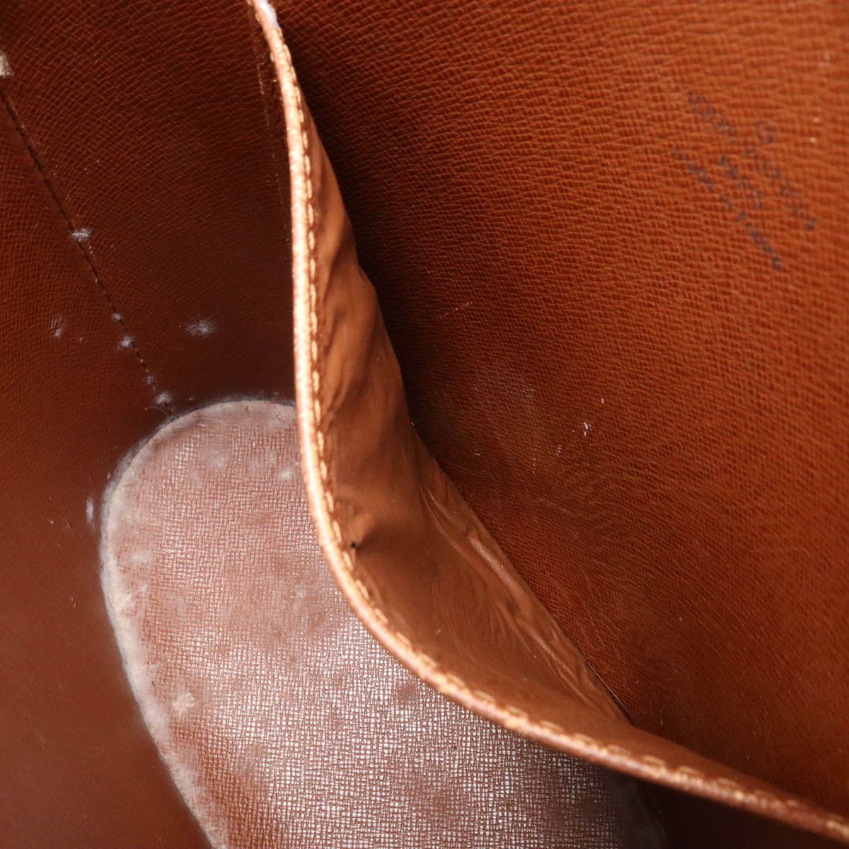 Louis Vuitton Louis Vuitton Louis Vuitton Monogram Drouot Shoulder Bag M51290 Canvas Crossbody Bag M51290 in Good Condition Size ONE SIZE - 8 Thumbnail