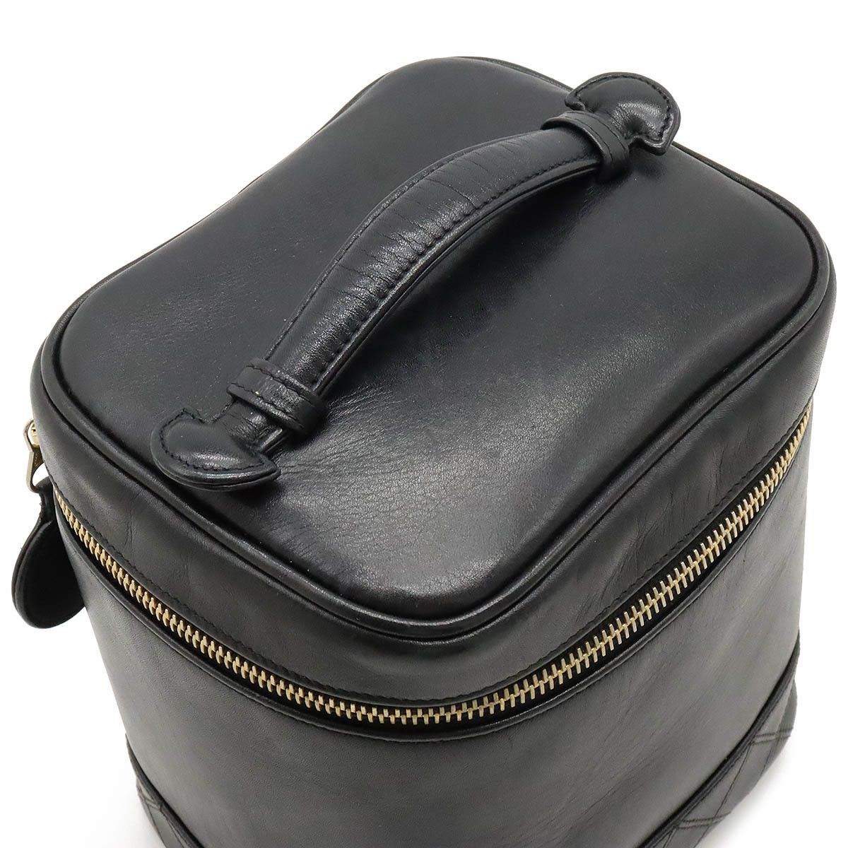 Chanel Chanel Chanel Lambskin Bicolor Vanity Handbag A01619 Leather Handbag A01619 in Very Good Condition Size ONE SIZE - 5 Thumbnail