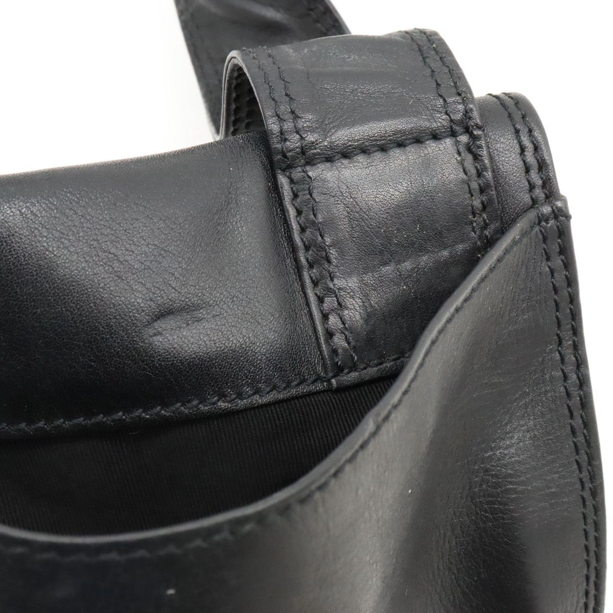 Chanel Chanel Chanel Leather Logo Shoulder Bag Pochette Sacoche Leather Crossbody Bag in Very Good Condition Size ONE SIZE - 6 Thumbnail
