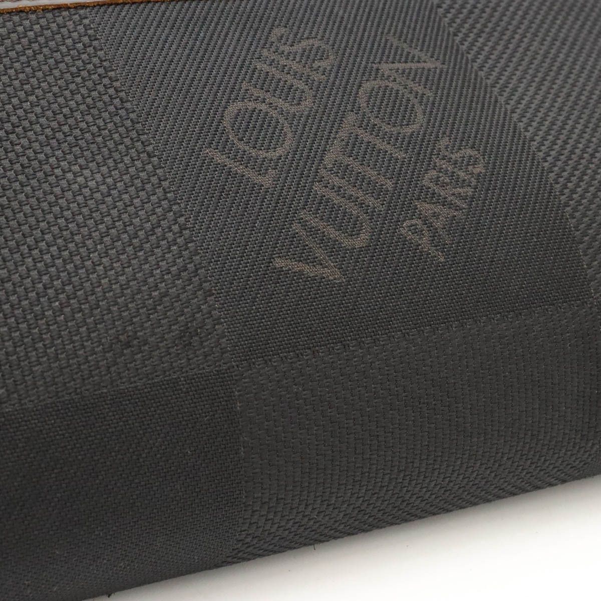 Louis Vuitton Louis Vuitton Louis Vuitton Damier Geant Canvas Acrobat Body Bag M93620 Canvas Belt Bag M93620 in Very Good Condition Size ONE SIZE - 9 Thumbnail