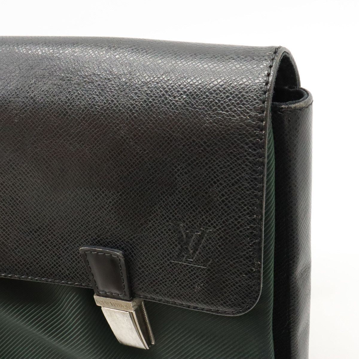 Louis Vuitton Louis Vuitton Louis Vuitton Saratov GM Leather Shoulder Bag M30882 Canvas Crossbody Bag M30882 in Good Condition Size ONE SIZE - 9 Thumbnail