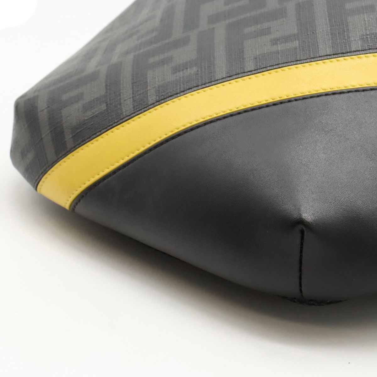 Fendi Fendi Fendi Zucca Pattern Diagonal Belt Bag Coated Canvas/Leather Canvas Belt Bag 7VA434 in Very Good Condition Size ONE SIZE - 3 Thumbnail