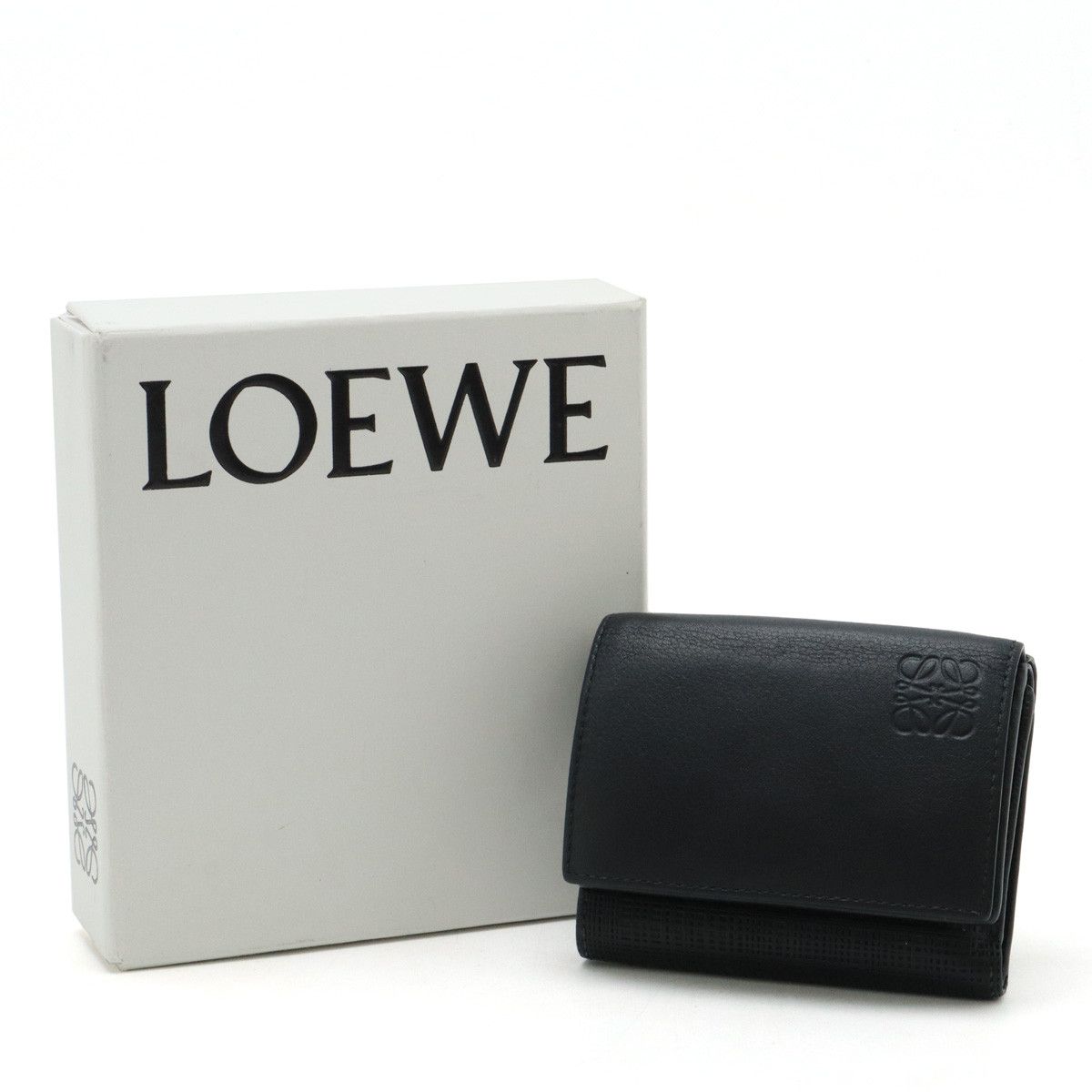 Loewe Loewe Loewe Anagram Linen Trifold Leather Wallet Black Leather Short Wallet 101.88.S26 in Very Good Condition Size ONE SIZE - 8 Thumbnail