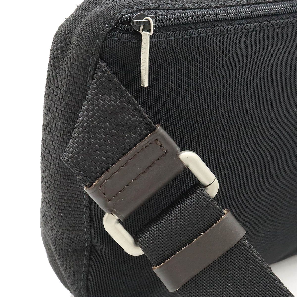 Louis Vuitton Louis Vuitton Louis Vuitton Damier Geant Canvas/Leather Arcy Waist Bag M93021 Canvas Belt Bag M93021 in Very Good Condition Size ONE SIZE - 7 Thumbnail
