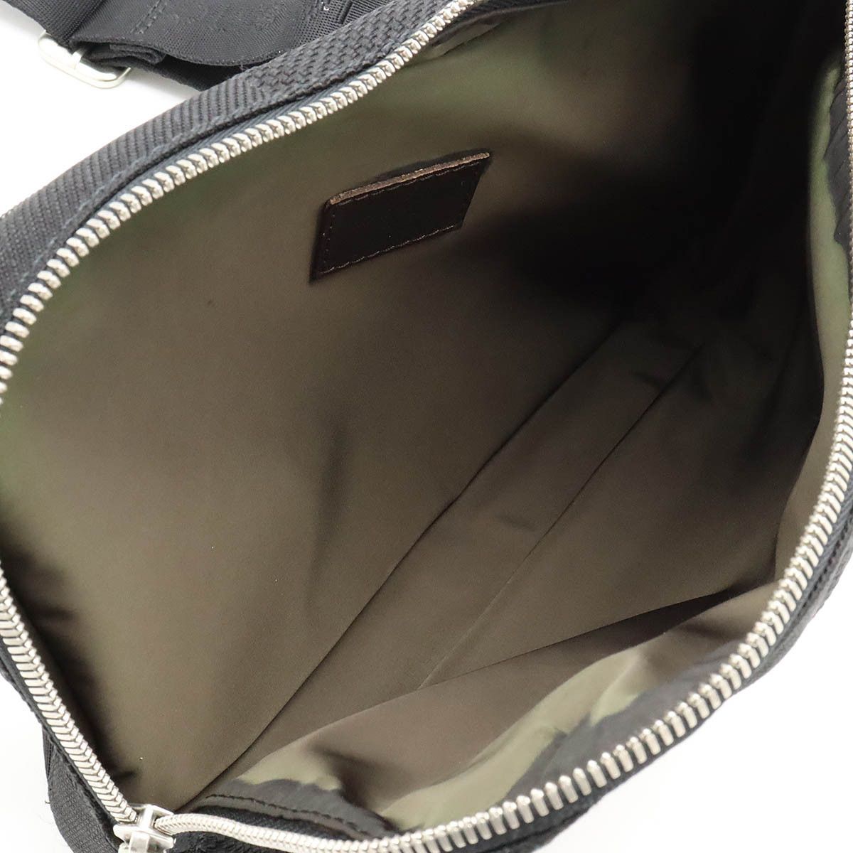 Louis Vuitton Louis Vuitton Louis Vuitton Damier Geant Canvas/Leather Arcy Waist Bag M93021 Canvas Belt Bag M93021 in Very Good Condition Size ONE SIZE - 5 Thumbnail