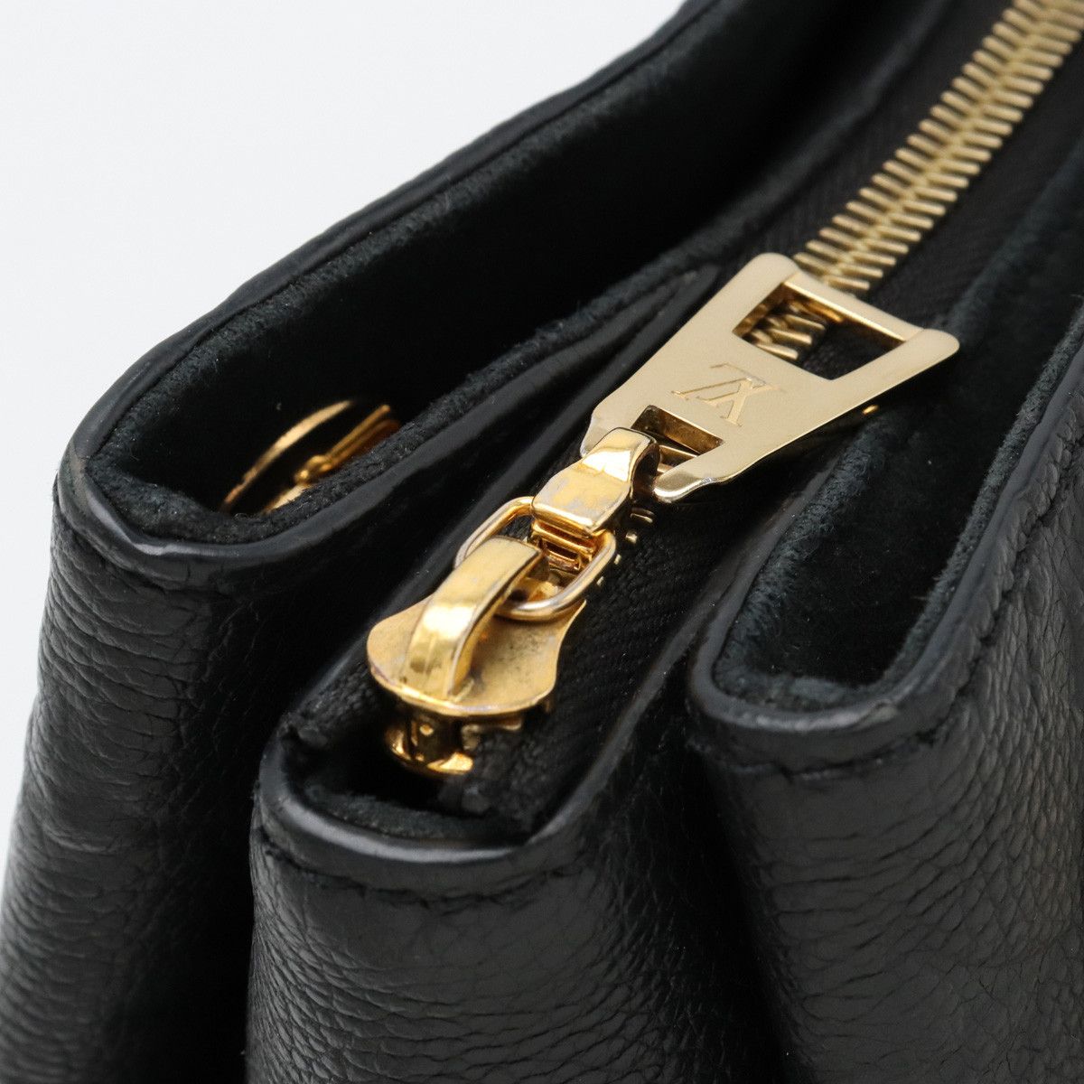 Louis Vuitton Louis Vuitton Louis Vuitton Monogram Empreinte Sienne MM Chain Shoulder Tote Bag M43758 Leather Tote Bag M43758 in Great Condition Size ONE SIZE - 5 Thumbnail