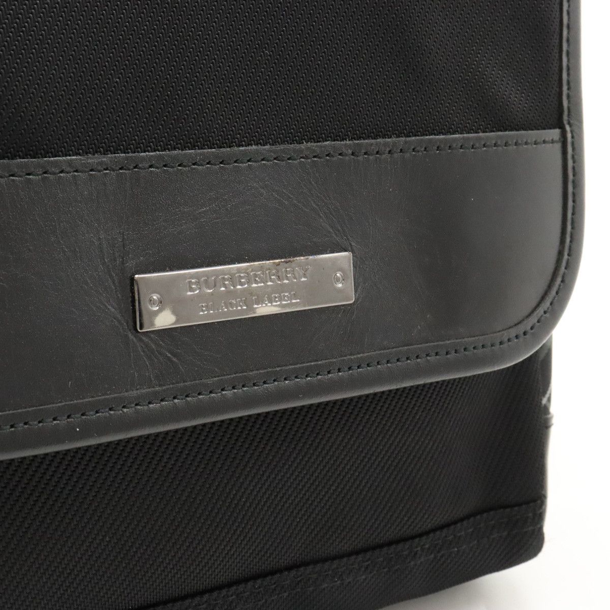 Burberry Burberry Burberry Black Label Nylon Canvas Leather Shoulder Bag Canvas Crossbody Bag in Very Good Condition Size ONE SIZE - 8 Thumbnail