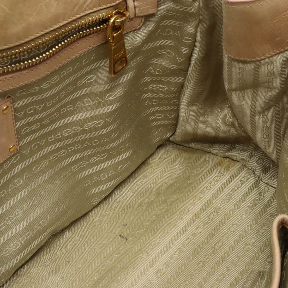 Prada Prada Prada Leather Tote Bag BN2104 Leather Tote Bag BN2104 in Good Condition Size ONE SIZE - 6 Thumbnail