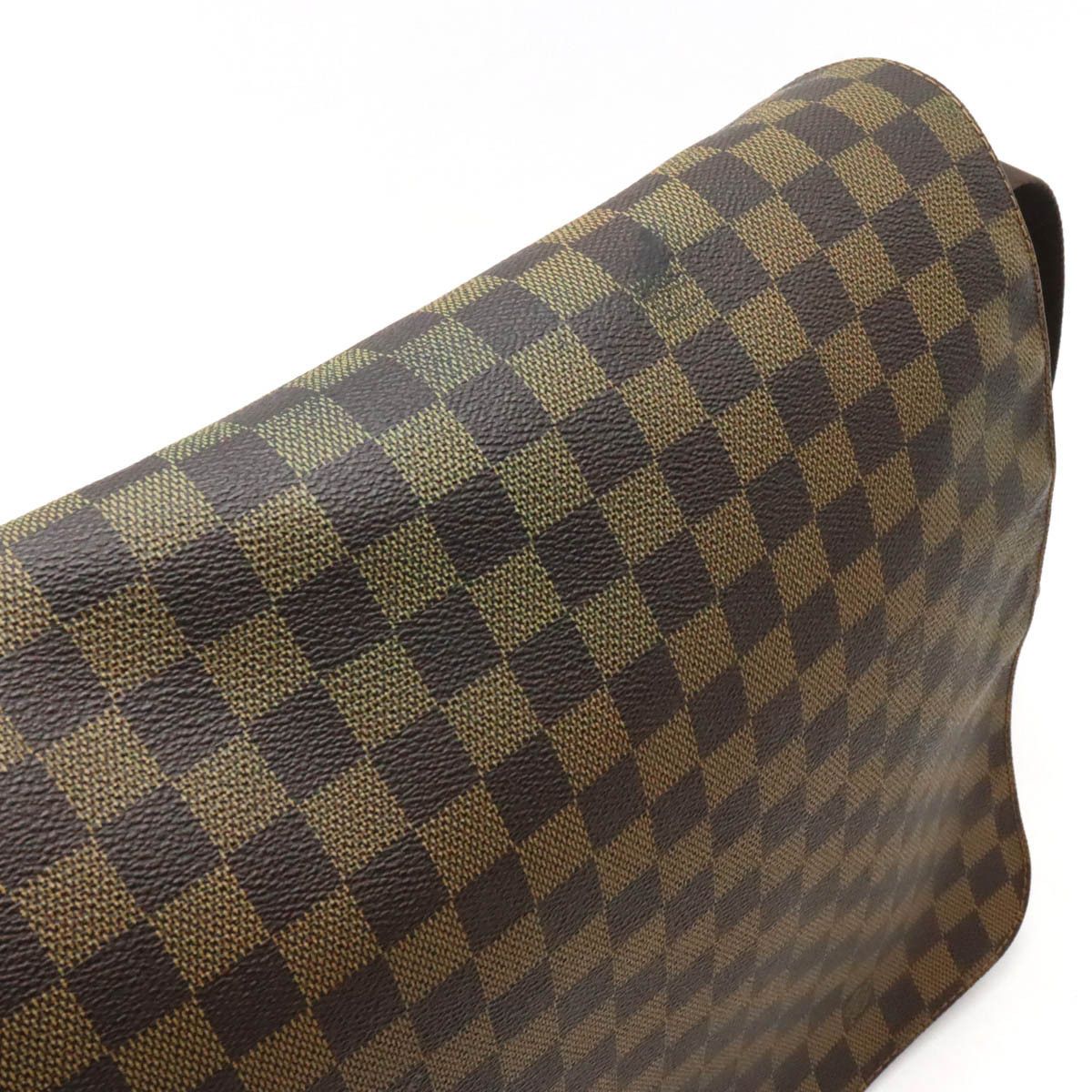 Louis Vuitton Louis Vuitton Louis Vuitton Damier Bastille Shoulder Bag N45258 Canvas Crossbody Bag N45258 in Good Condition Size ONE SIZE - 7 Thumbnail