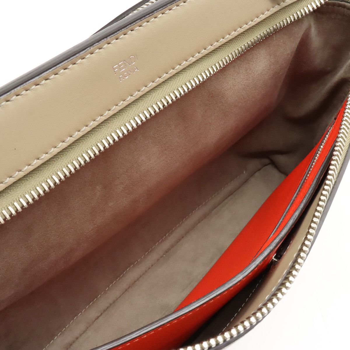 Fendi Fendi Fendi Dotcom Leather Handbag 8BN293 Leather Handbag 8BN293 in Great Condition Size ONE SIZE - 6 Thumbnail