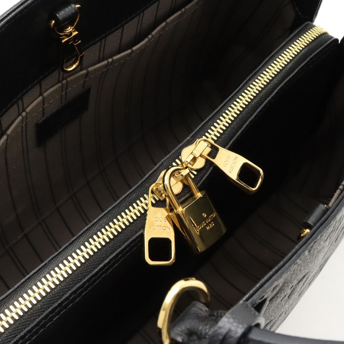 Louis Vuitton Louis Vuitton Louis Vuitton Monogram Empreinte Montaigne MM Handbag M41048 Leather Handbag M41048 in Great Condition Size ONE SIZE - 6 Thumbnail