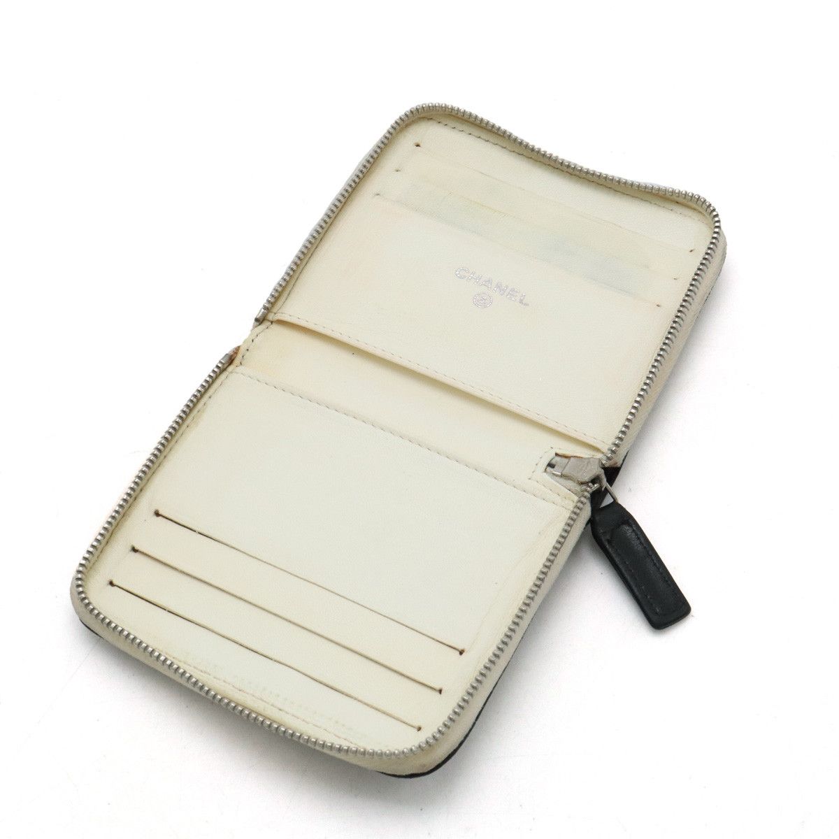 Chanel Chanel Chanel Leather Coco Mark Card Case Leather Business card case in Very Good Condition Size ONE SIZE - 5 Thumbnail