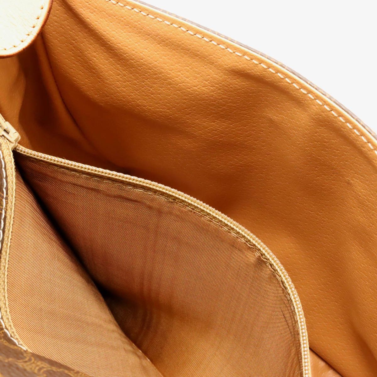 Celine Celine Celine Macadam Blazon PVC Leather Shoulder Bag Canvas Crossbody Bag in Very Good Condition Size ONE SIZE - 6 Thumbnail