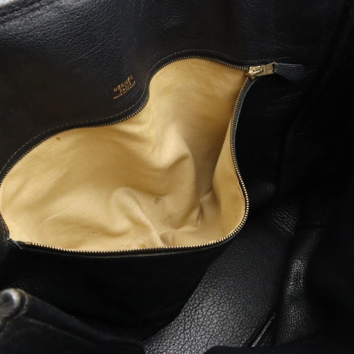 Hermes Hermes Hermes Gallop Leather Tote Bag Black Leather Tote Bag in Very Good Condition Size ONE SIZE - 6 Thumbnail