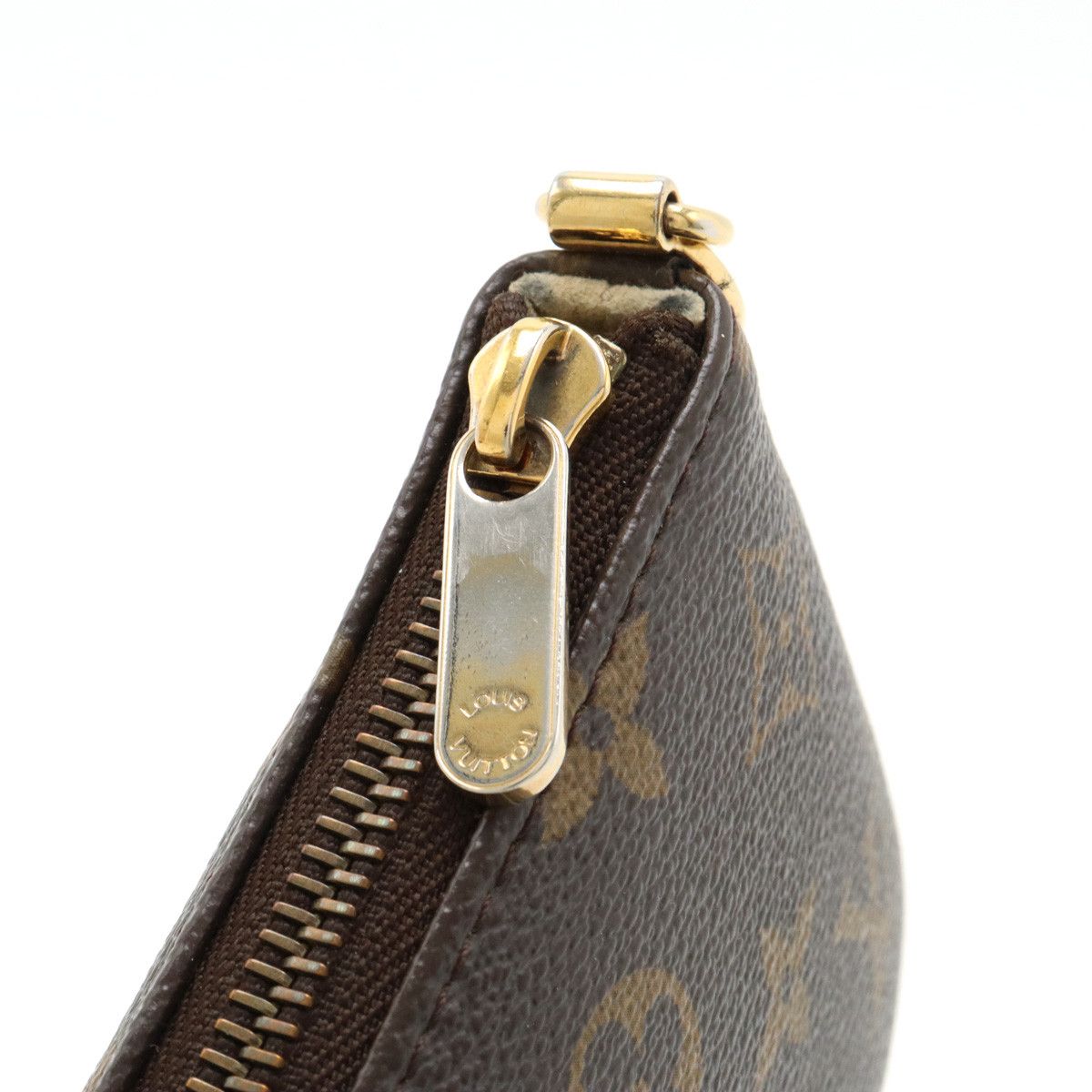 Louis Vuitton Louis Vuitton Louis Vuitton Monogram Pochette Mila Clutch M60094 Canvas Clutch Bag M60094 in Good Condition Size ONE SIZE - 4 Thumbnail