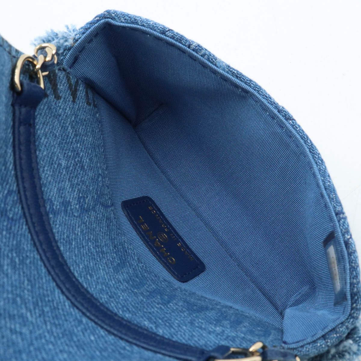 Chanel Chanel Chanel Denim/Leather Matelasse Coco Mark Shoulder Bag AP2602 Denim Crossbody Bag AP2602 in Pristine Condition Size ONE SIZE - 5 Thumbnail