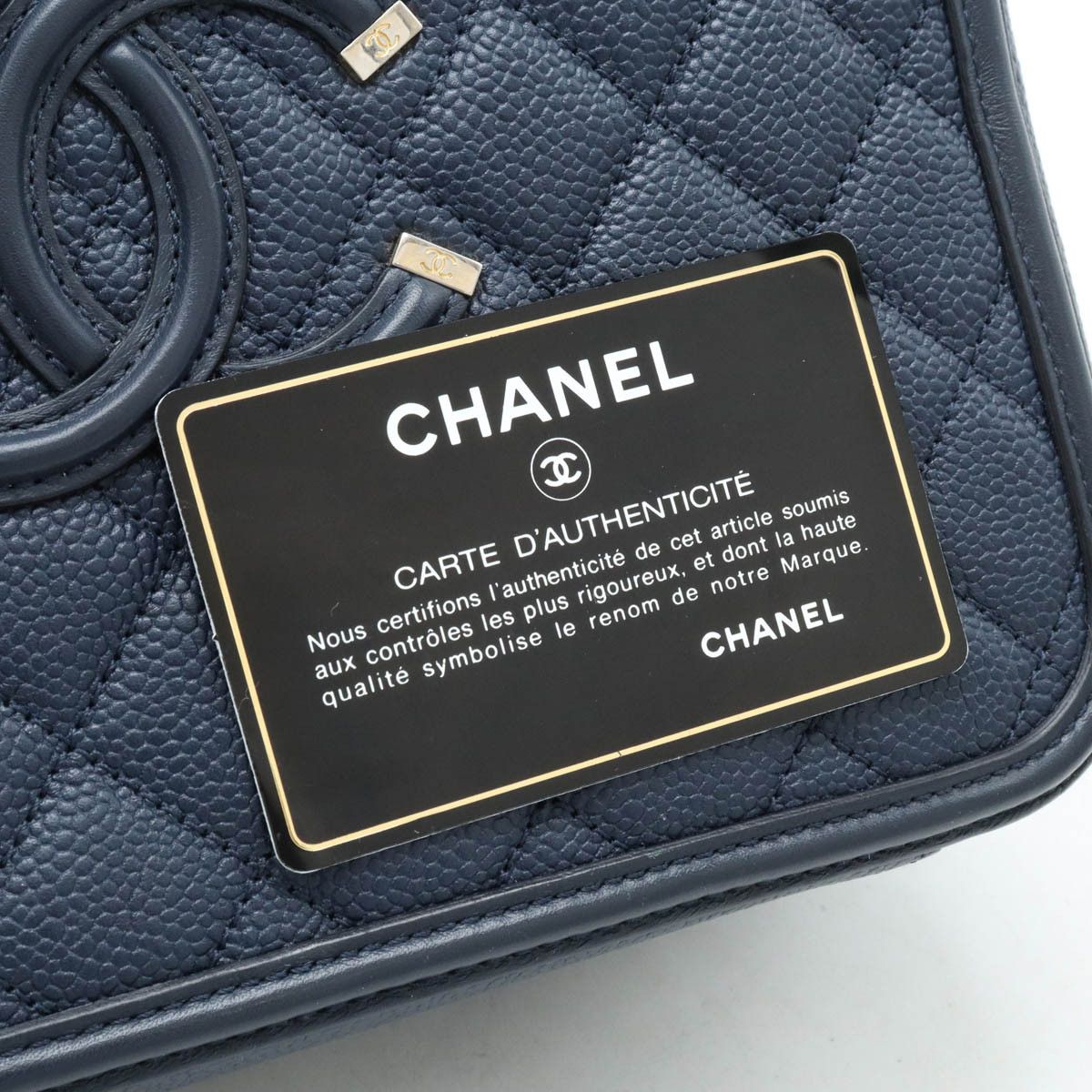 Chanel Chanel Chanel Caviar Skin CC Filigree Matelasse Vanity Case Handbag A93344 Leather Handbag A93344 in Pristine Condition Size ONE SIZE - 9 Thumbnail