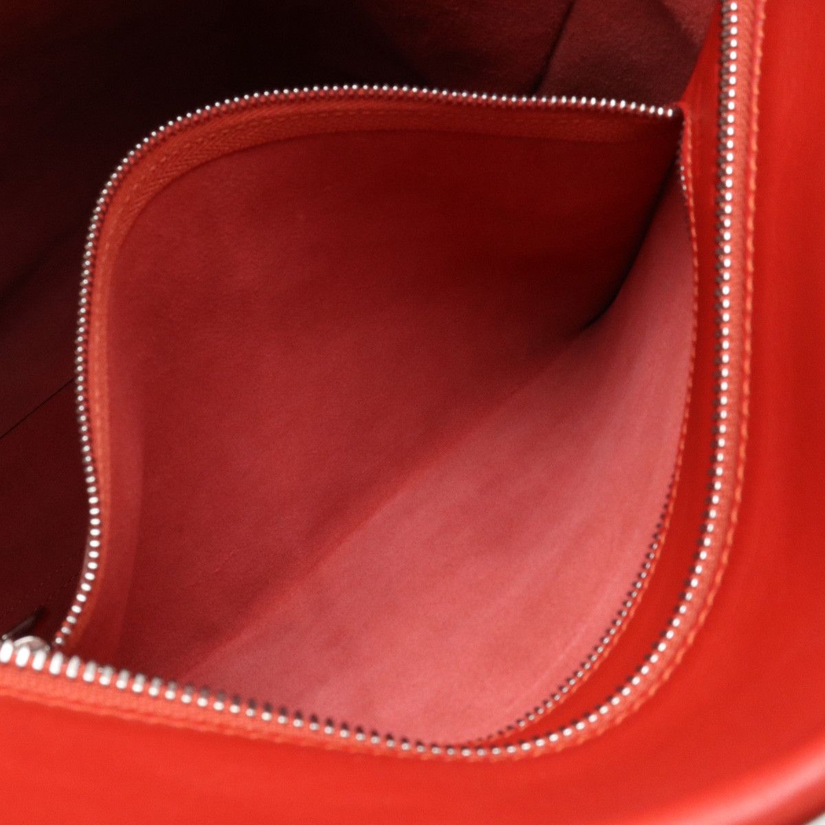 Loewe Loewe Loewe Leather Anagram Shopper Tote Bag 330.17.K01 Leather Tote Bag 330.17.K01 in Great Condition Size ONE SIZE - 8 Thumbnail
