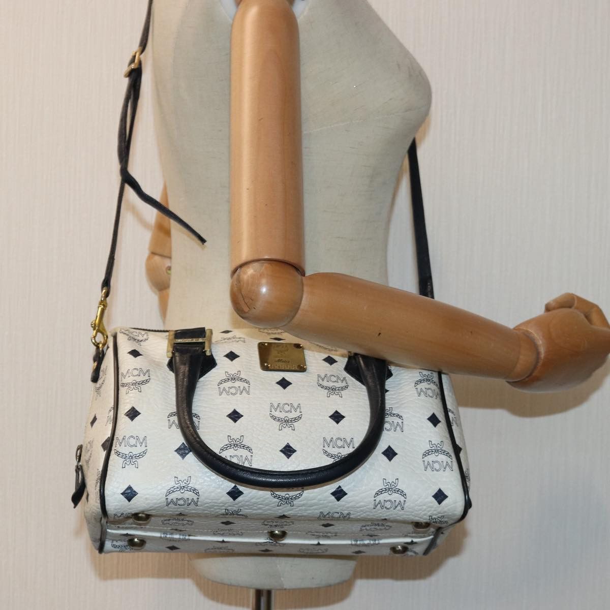 MCM Visetos White Canvas Handbag (Pre-Owned) Size ONE SIZE - 7 Thumbnail