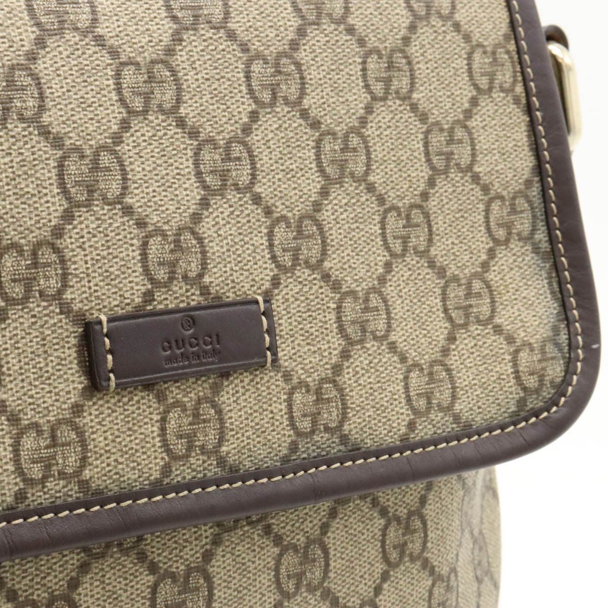 Gucci Gucci Gucci GG Supreme GG Plus Shoulder Bag PVC Leather 223666 Canvas Crossbody Bag 223666 in Great Condition Size ONE SIZE - 4 Thumbnail