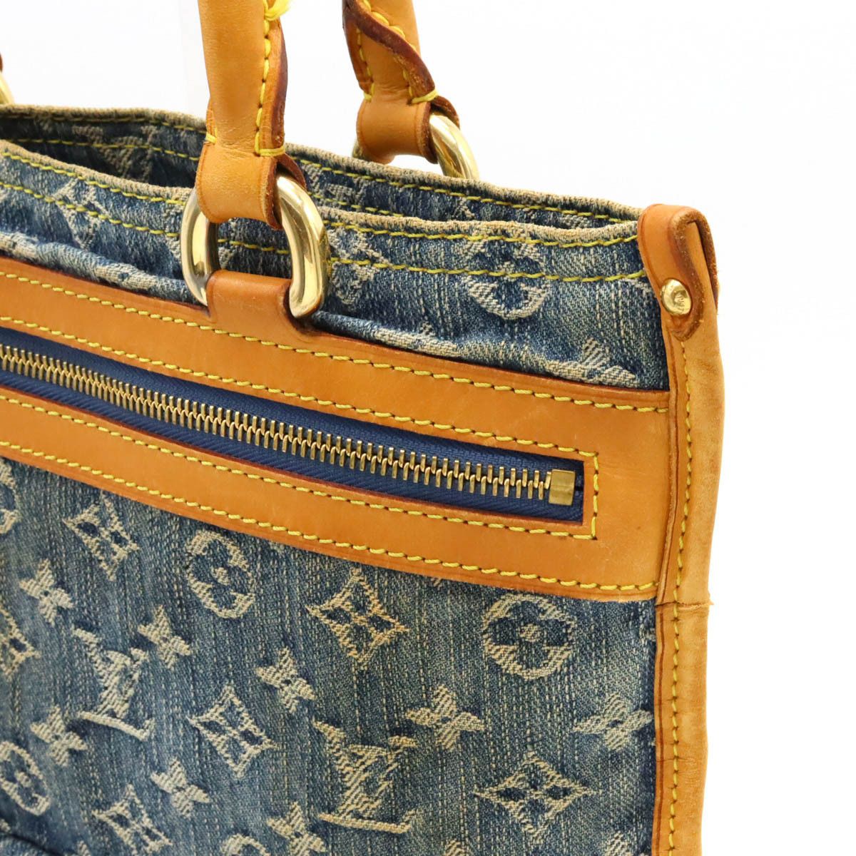 Louis Vuitton Louis Vuitton Louis Vuitton Monogram Denim Flat Shopper Tote Bag M95018 Canvas Tote Bag M95018 in Good Condition Size ONE SIZE - 7 Thumbnail