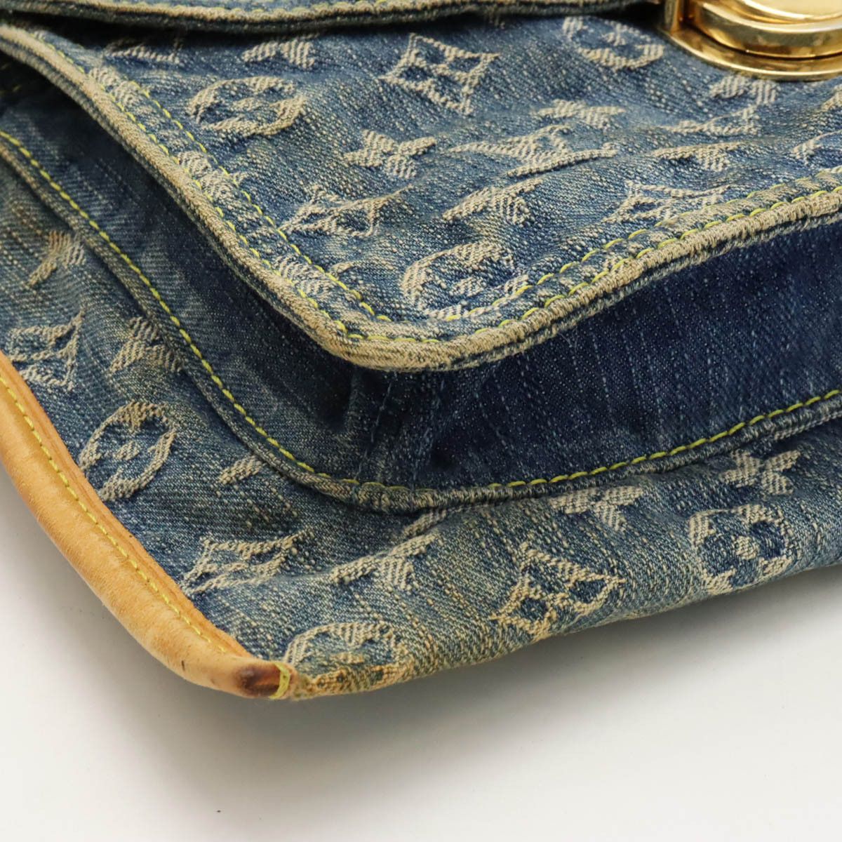 Louis Vuitton Louis Vuitton Louis Vuitton Monogram Denim Flat Shopper Tote Bag M95018 Canvas Tote Bag M95018 in Good Condition Size ONE SIZE - 3 Thumbnail