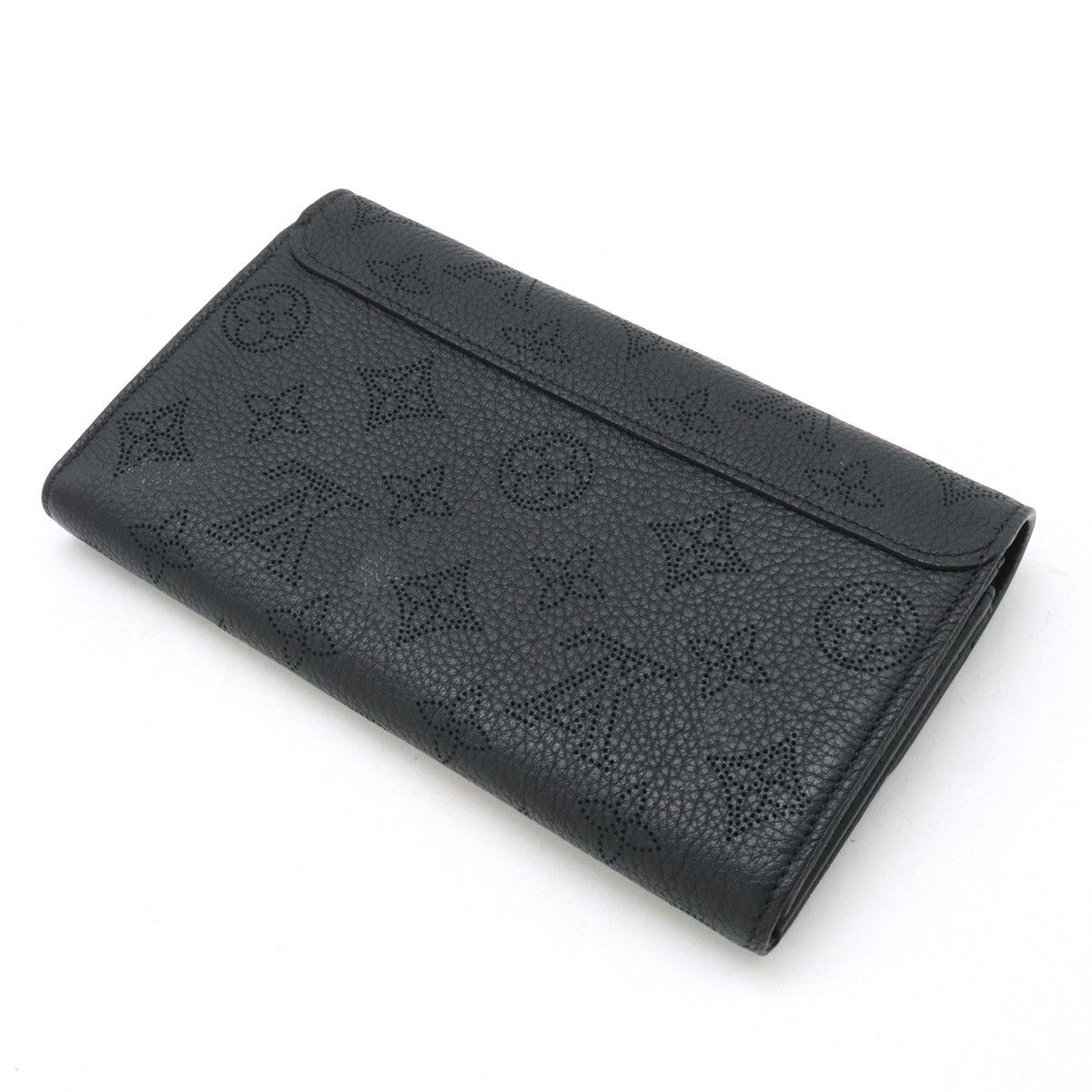 Louis Vuitton Louis Vuitton Louis Vuitton Mahina Leather Iris Long Wallet M60143 Leather Long Wallet M60143 in Great Condition Size ONE SIZE - 2 Thumbnail