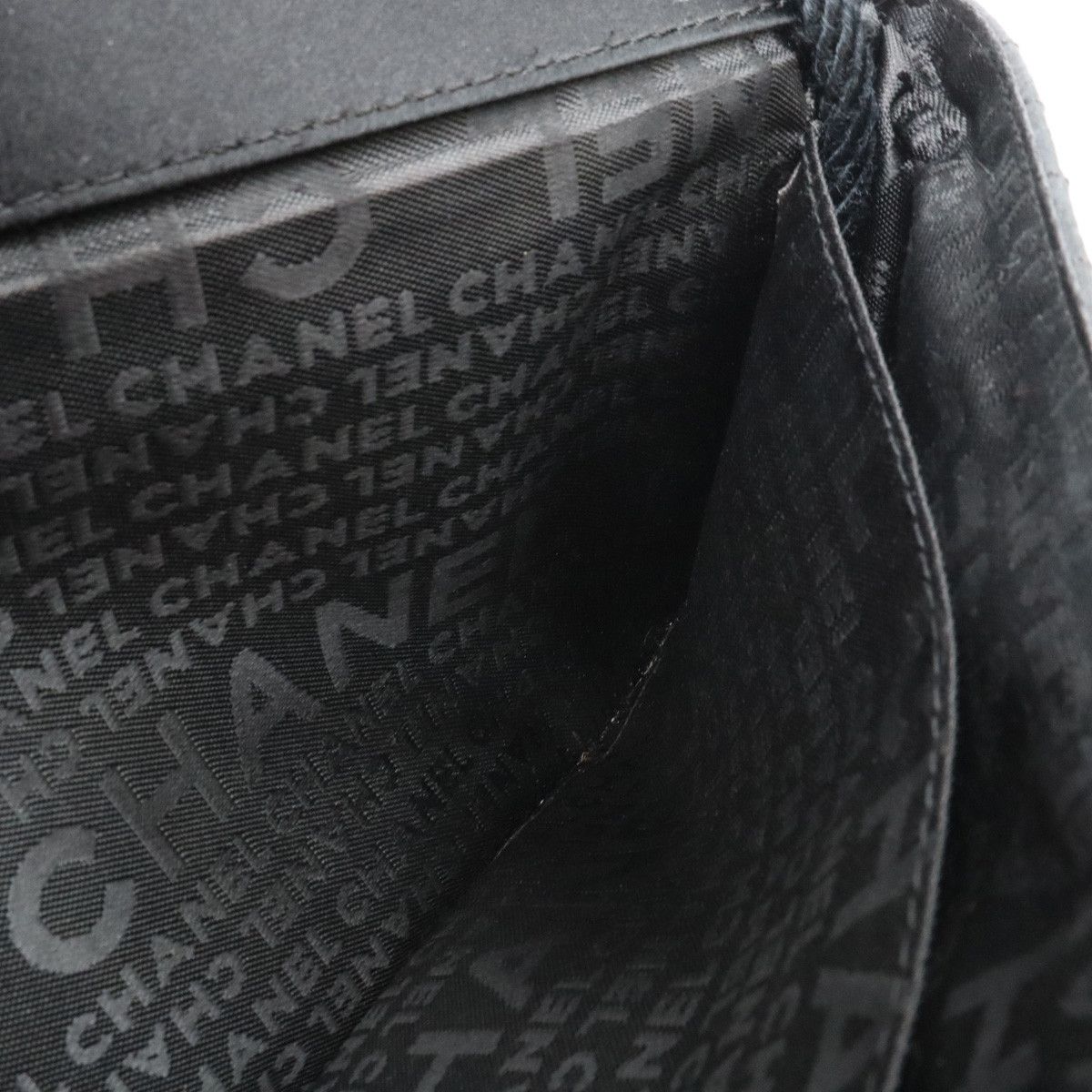 Chanel Chanel Chanel Coco Pearl Satin Shoulder Bag Canvas Crossbody Bag in Great Condition Size ONE SIZE - 6 Thumbnail