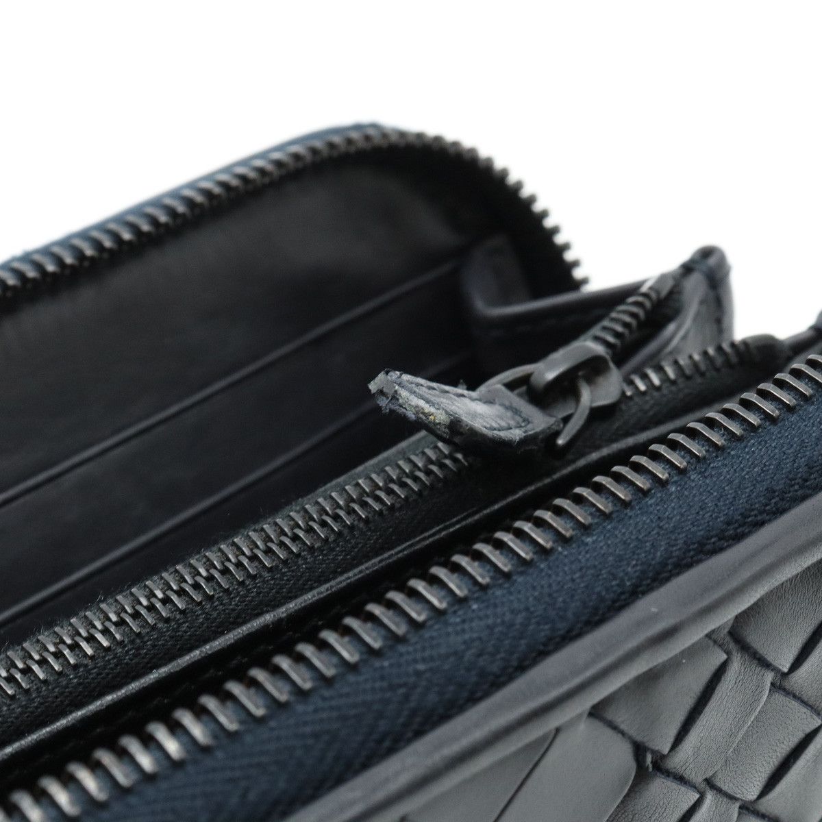 Bottega Veneta Bottega Veneta Bottega Veneta Leather Intrecciato Zip-Around Wallet 114076 Leather Long Wallet 114076 in Great Condition Size ONE SIZE - 7 Thumbnail