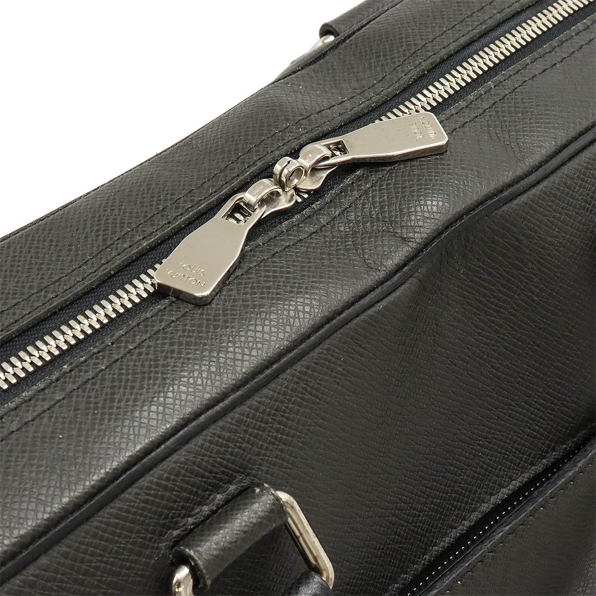 Louis Vuitton Louis Vuitton Louis Vuitton Taiga Leather PDB Organizer Business Bag Briefcase M33405 Leather Business Bag M33405 in Good Condition Size ONE SIZE - 5 Thumbnail
