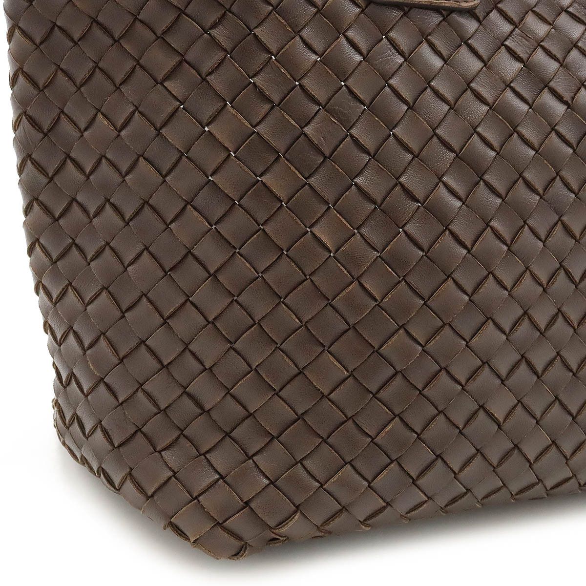 Bottega Veneta Bottega Veneta Bottega Veneta Intrecciato Leather Tote Bag 141498 Leather Tote Bag 141498 in Very Good Condition Size ONE SIZE - 7 Thumbnail