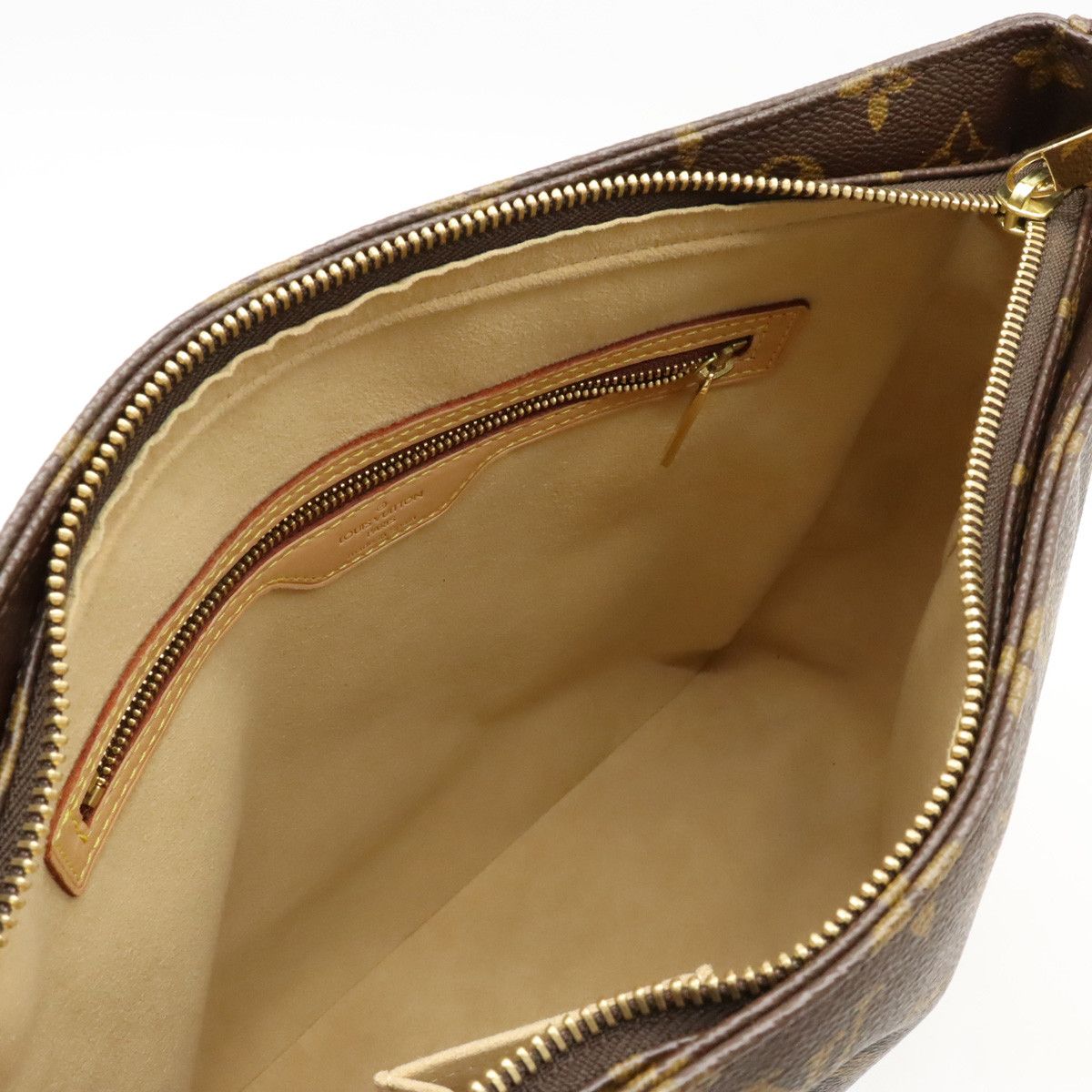 Louis Vuitton Louis Vuitton Louis Vuitton Monogram Looping GM Shoulder Bag M51145 Canvas Shoulder Bag M51145 in Great Condition Size ONE SIZE - 5 Thumbnail