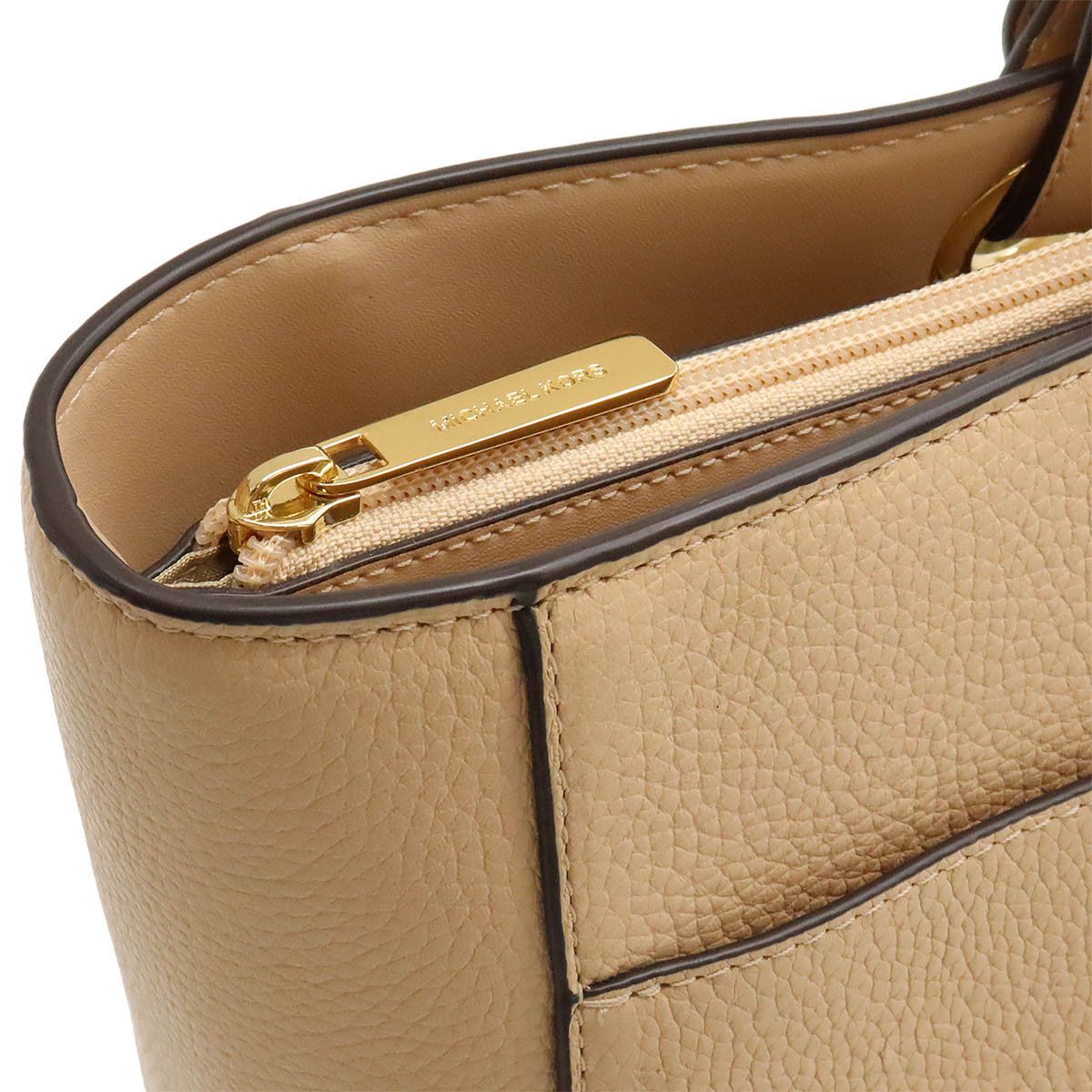 Michael Kors Michael Kors Michael Kors Leather Jet Set Large Tote Bag Leather Tote Bag in Great Condition Size ONE SIZE - 6 Thumbnail