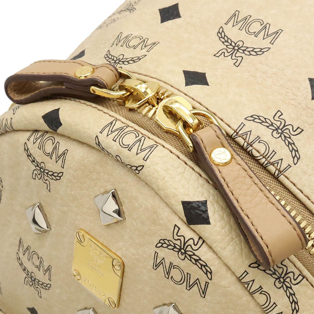 MCM MCM MCM Logo Backpack PVC Leather Studs Beige MMK2AVE20IG001 Canvas Backpack MMK2AVE20IG001 in Great Condition Size ONE SIZE - 6 Thumbnail