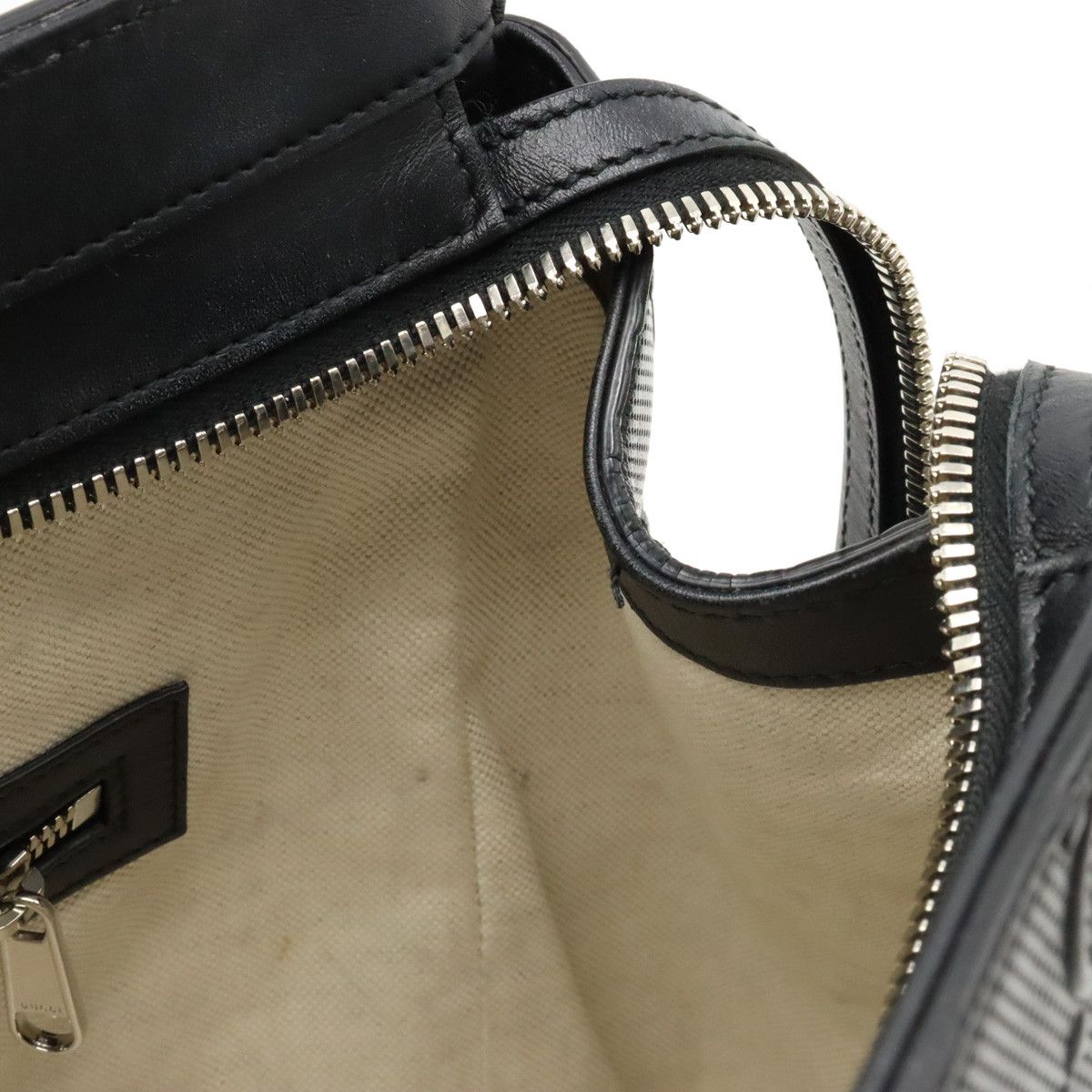 Gucci Gucci Gucci Leather GG Embossed Tote Bag 625774 Leather Tote Bag 625774 in Great Condition Size ONE SIZE - 6 Thumbnail