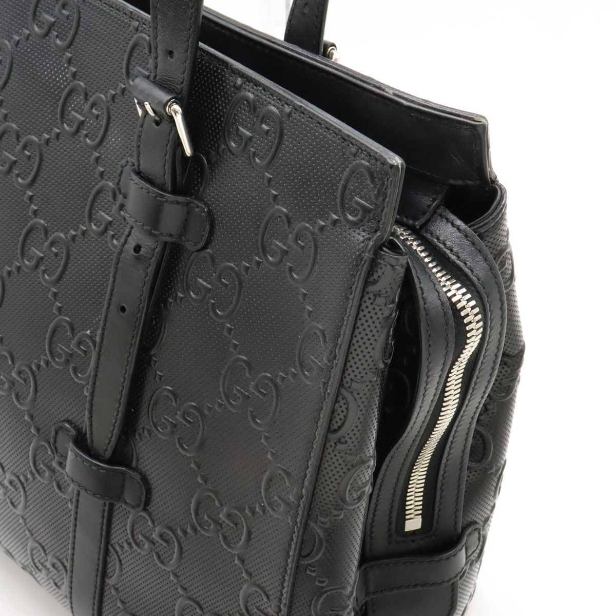 Gucci Gucci Gucci Leather GG Embossed Tote Bag 625774 Leather Tote Bag 625774 in Great Condition Size ONE SIZE - 8 Thumbnail