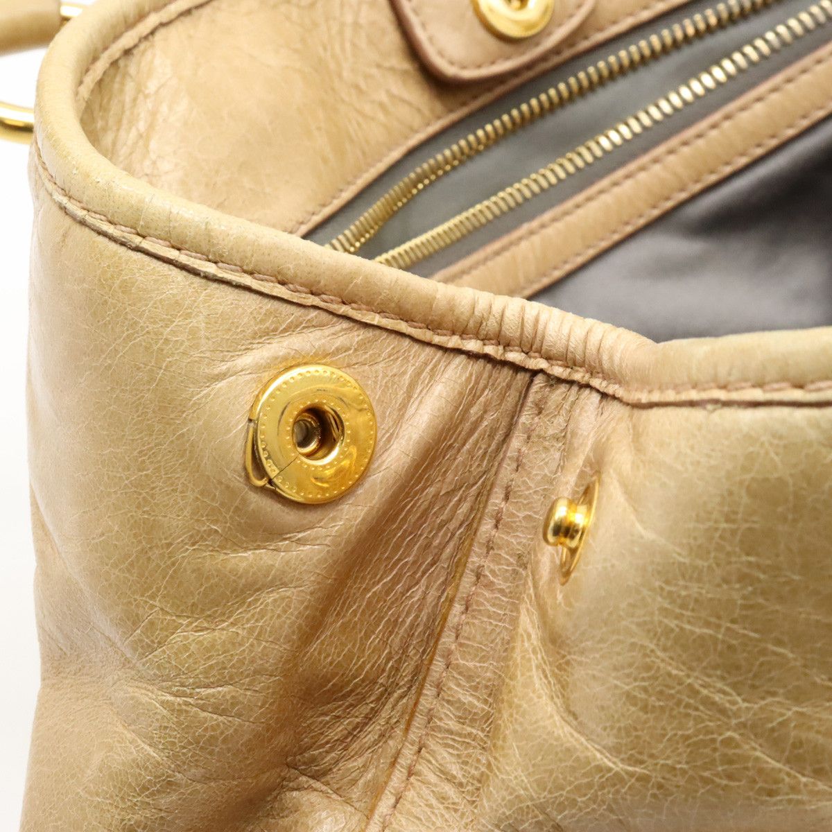 Miu Miu Miu Miu Miu Miu Leather Handbag Tote Bag RN0685 Leather Handbag RN0685 in Very Good Condition Size ONE SIZE - 6 Thumbnail